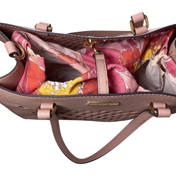 Trina Turk Pink Lattice Handbag w/ Flower Liner! - Picture 9 of 9